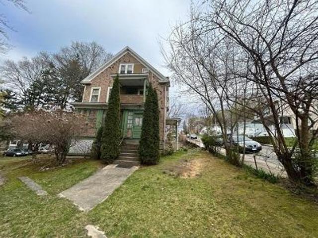 House for sale in Waterbury, Connecticut