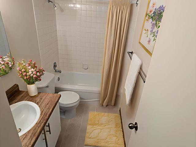 Apartment for rent in Davie Village, Vancouver