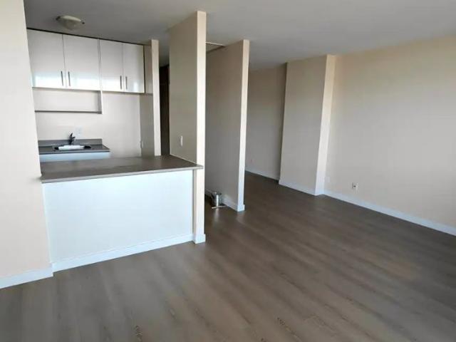 Apartment for rent in Davie Village, Vancouver