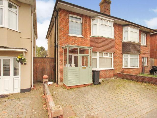 Apartment for rent in Talbot Village, Bournemouth