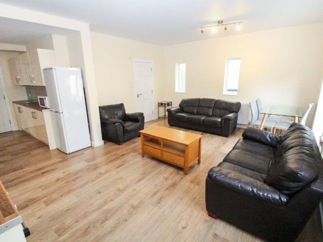 Apartment for rent in Talbot Village, Bournemouth