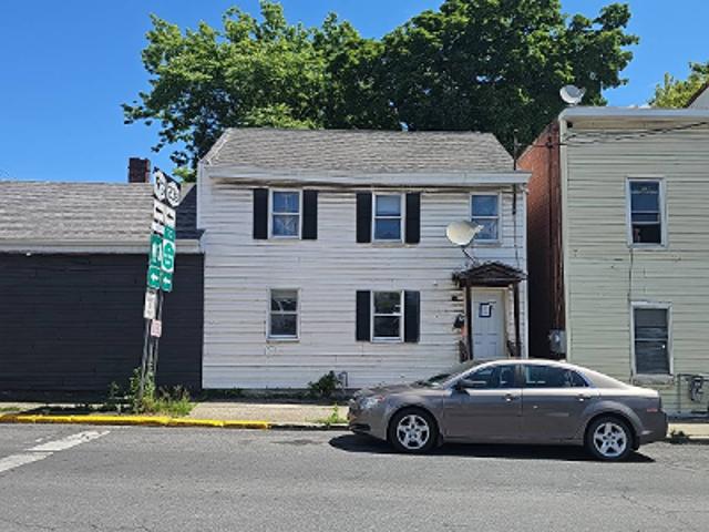 House for sale in Hudson, New York