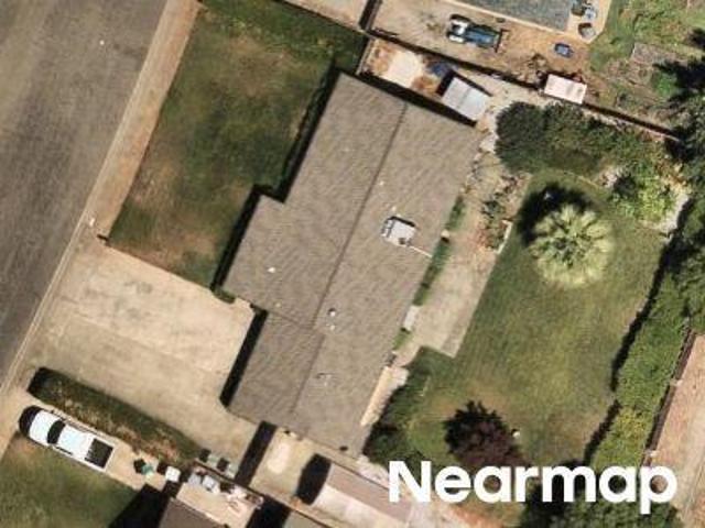 House for sale in Redding