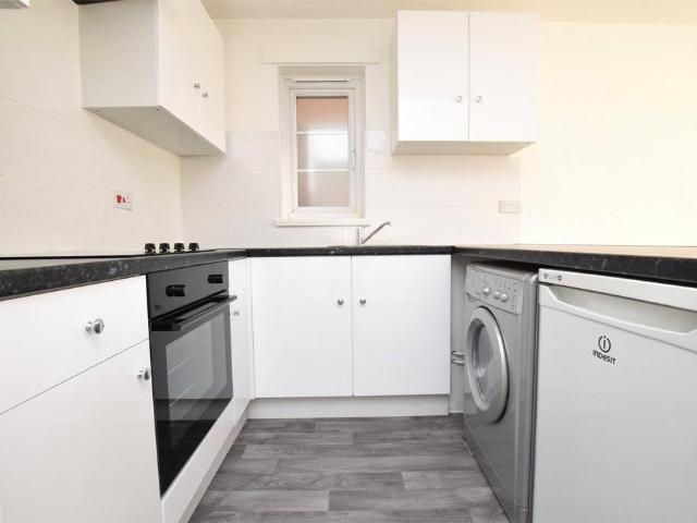Apartment for rent in Harold Wood, Greater London