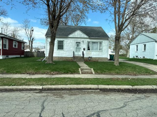 House for sale in Albert Lea, Freeborn County