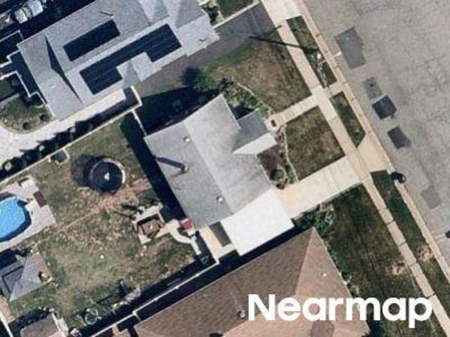 House for sale in Avenel, New Jersey
