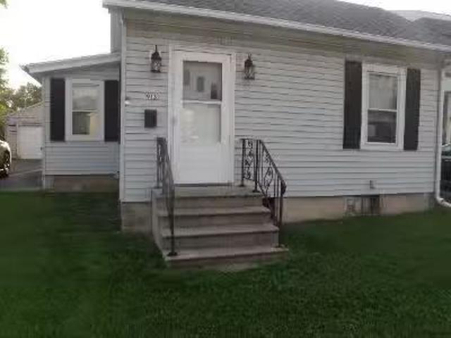 House for sale in Ottawa