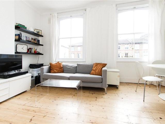 Apartment for rent in Shacklewell, Greater London