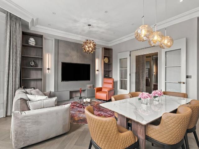 House for rent in Royal Borough of Kensington and Chelsea, Greater London