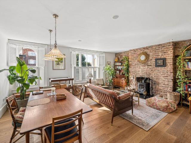 House for rent in Royal Borough of Kensington and Chelsea, Greater London