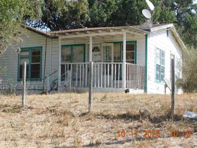 House for sale in Pleasanton, Texas