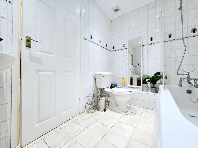 Studio for rent in Leytonstone, Greater London