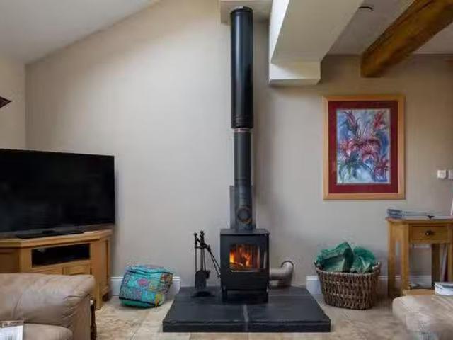 Apartment for rent in Eglwysbach, Wales