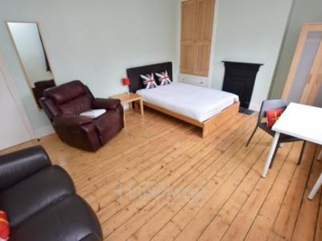 Room for rent in Phippsville, Northampton