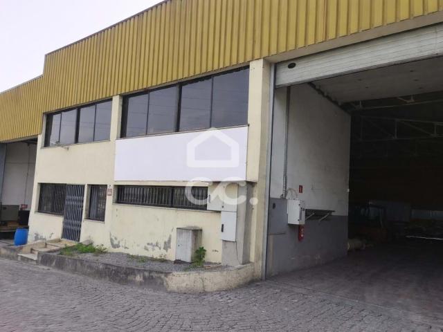 Armazém venda em Gavião, Braga