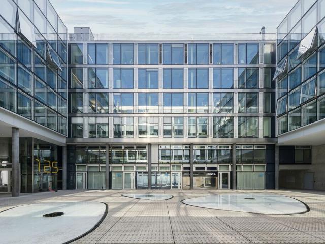 Büro mieten in Einigen, Zürich