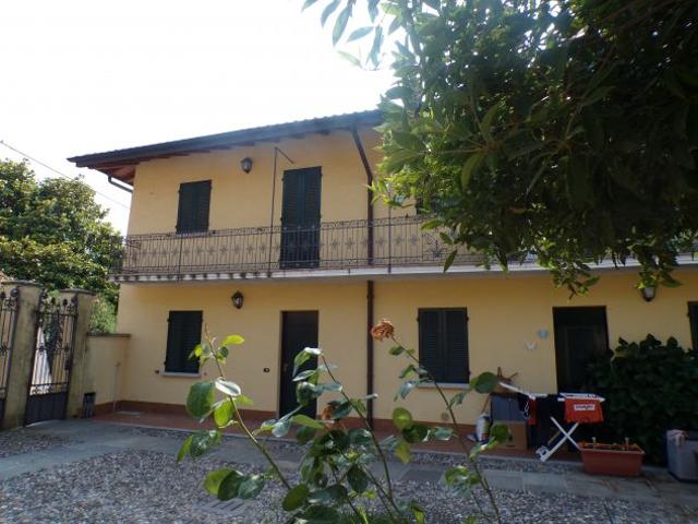 Appartamento in vendita a Comabbio, Varese