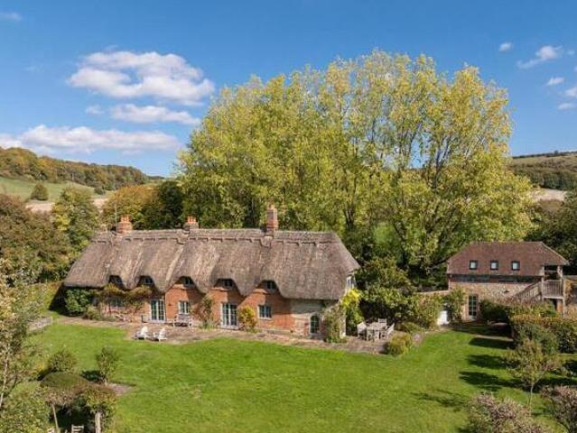House for sale in Hungerford, West Berkshire