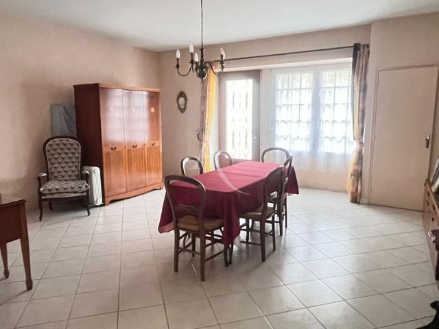 Maison vente à Segré, Combrée