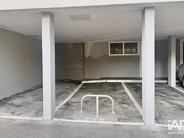 Garage location à Le Clos Lucas, Combs-la-Ville