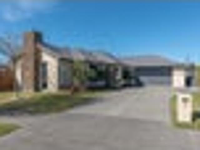 House for sale in Chaslands, Canterbury