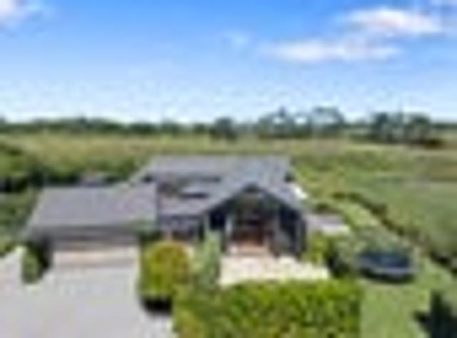 House for sale in Awhitu