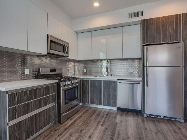 Apartment for rent in Canoga Park, California