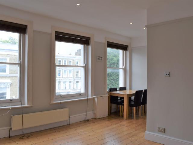 Apartment for rent in West Kensington, Greater London