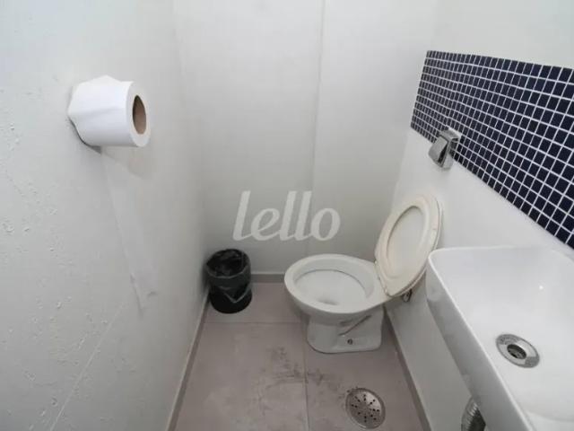 Ponto Comercial aluguel em Região Imediata de São Paulo, Região Metropolitana de São Paulo