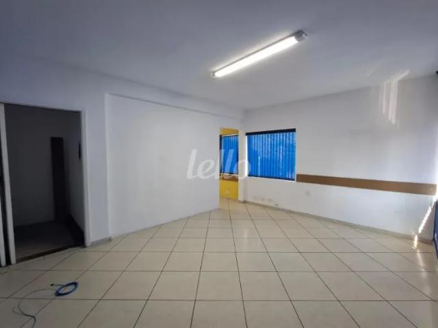 Ponto Comercial aluguel em Região Imediata de São Paulo, Região Metropolitana de São Paulo