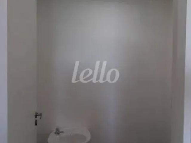 Ponto Comercial aluguel em Região Imediata de São Paulo, Região Metropolitana de São Paulo