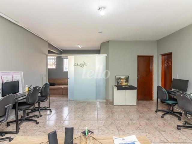 Ponto Comercial aluguel em Região Imediata de São Paulo, Região Metropolitana de São Paulo