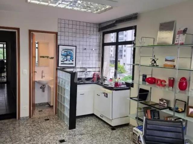 Ponto Comercial aluguel em Região Imediata de São Paulo, Região Metropolitana de São Paulo