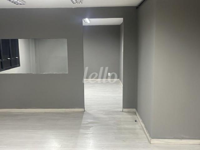 Ponto Comercial aluguel em Região Imediata de São Paulo, Região Metropolitana de São Paulo
