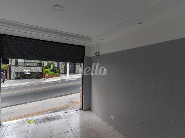 Ponto Comercial aluguel em Região Imediata de São Paulo, Região Metropolitana de São Paulo