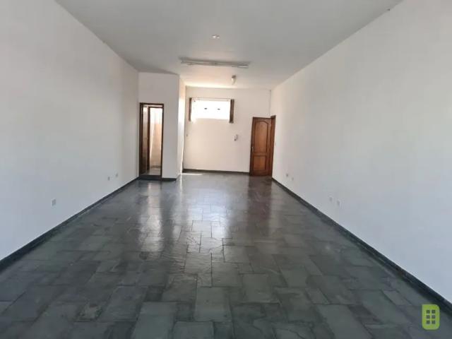 Ponto Comercial aluguel em Região Imediata de São Paulo, Região Metropolitana de São Paulo