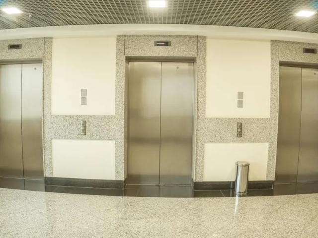 Ponto Comercial aluguel em Região Imediata de São Paulo, Região Metropolitana de São Paulo
