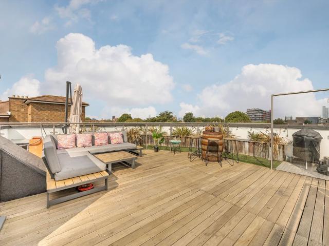 Apartment for rent in London Borough of Lewisham, New Cross