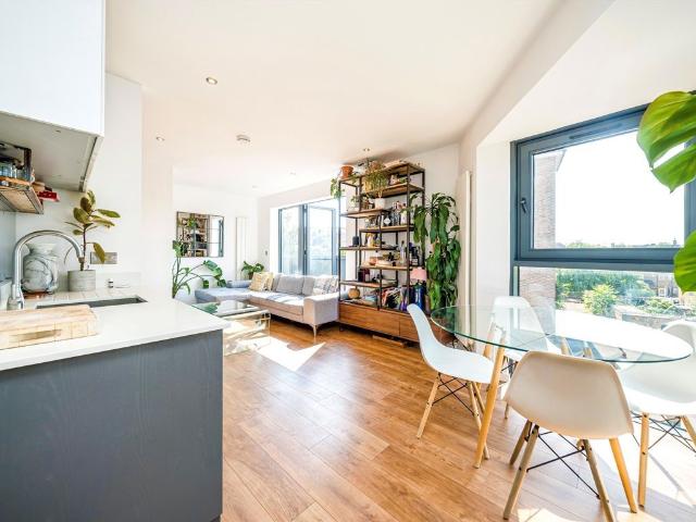Apartment for rent in London Borough of Lewisham, New Cross