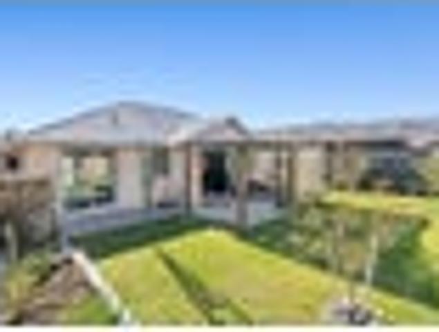 House for sale in Pisa Moorings, Cromwell Community