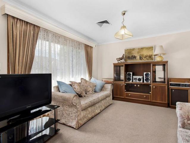 Apartment for rent in Essendon, Melbourne