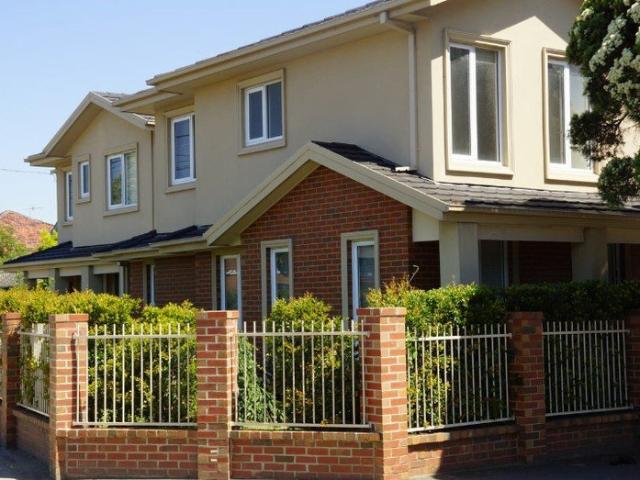 Townhouse for rent in Camerons Creek, Victoria
