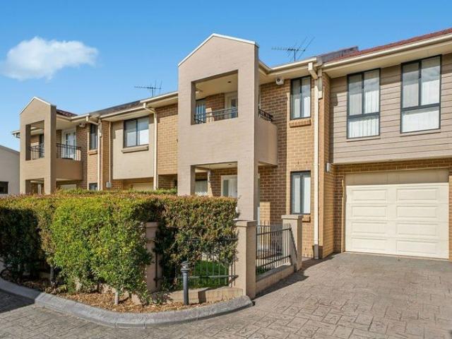 Townhouse for sale in Sydney, New South Wales