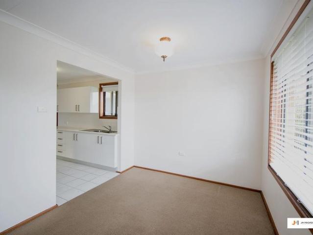 House for rent in Wyoming, Gosford