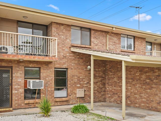 Townhouse for sale in Horseshoe Creek, South Australia