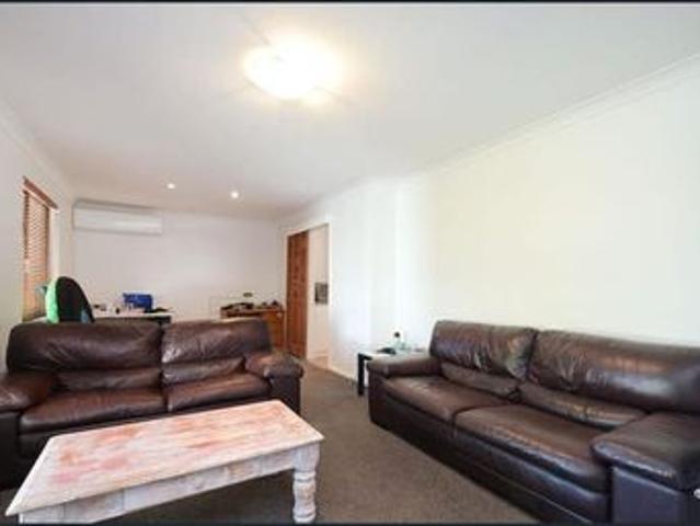 House for rent in Kingsley, Western Australia