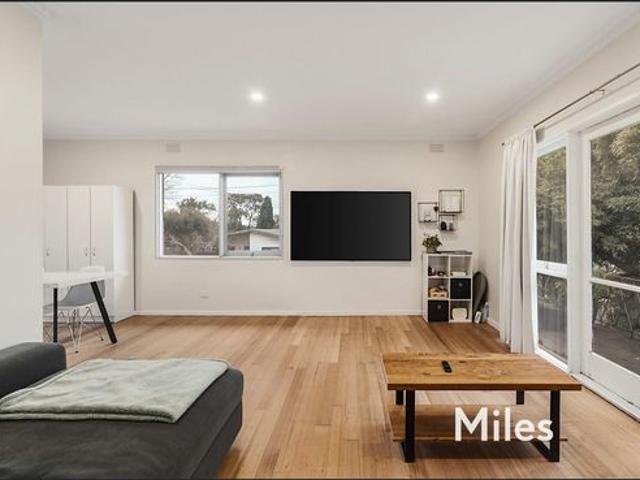 House for rent in Macleod, Melbourne