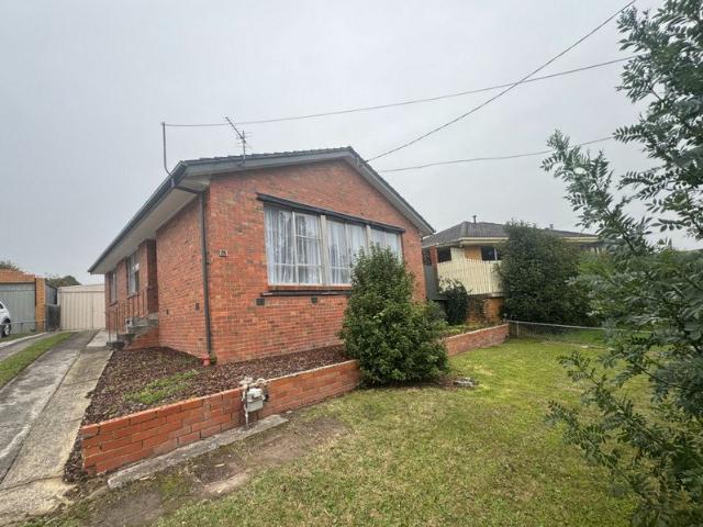 House for rent in Churchill, Victoria