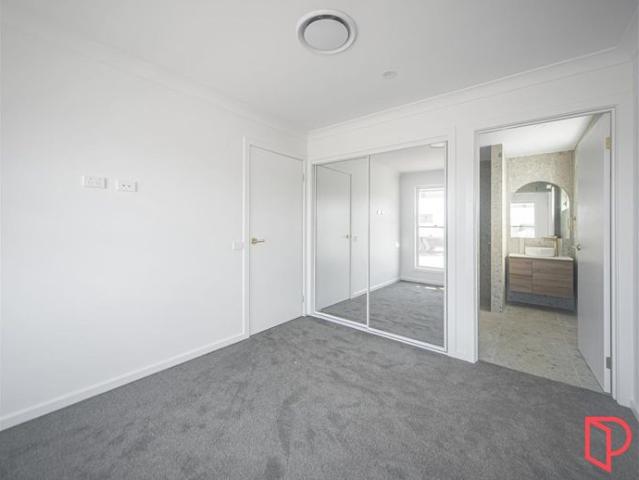 House for rent in West Nowra, New South Wales