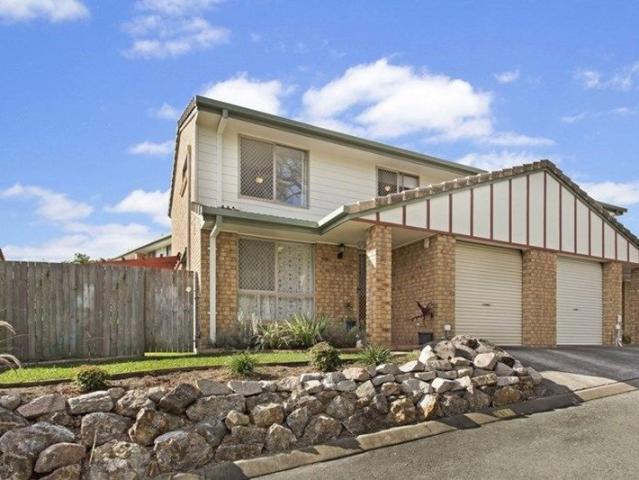 Townhouse for rent in Toombul, Queensland